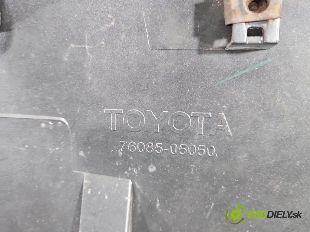 Toyota Avensis II T25 2003-2008 2.0 d4d 116 hp manual 85 kW 1995 cm3 5- spoiler 76085-05050 (Spoiler)