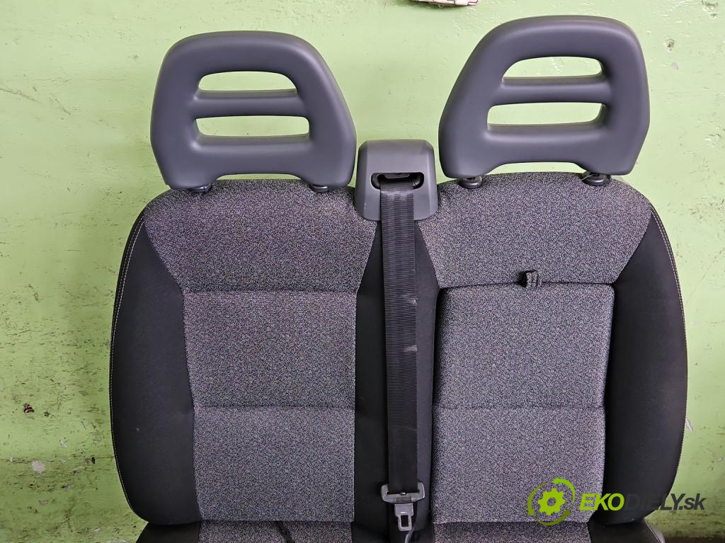 Fiat Ducato IV 2014- 2.3 jtd 150 hp manual 110 kW 2287 cm3 2- Sedadlo pravý  (Sedadlo)