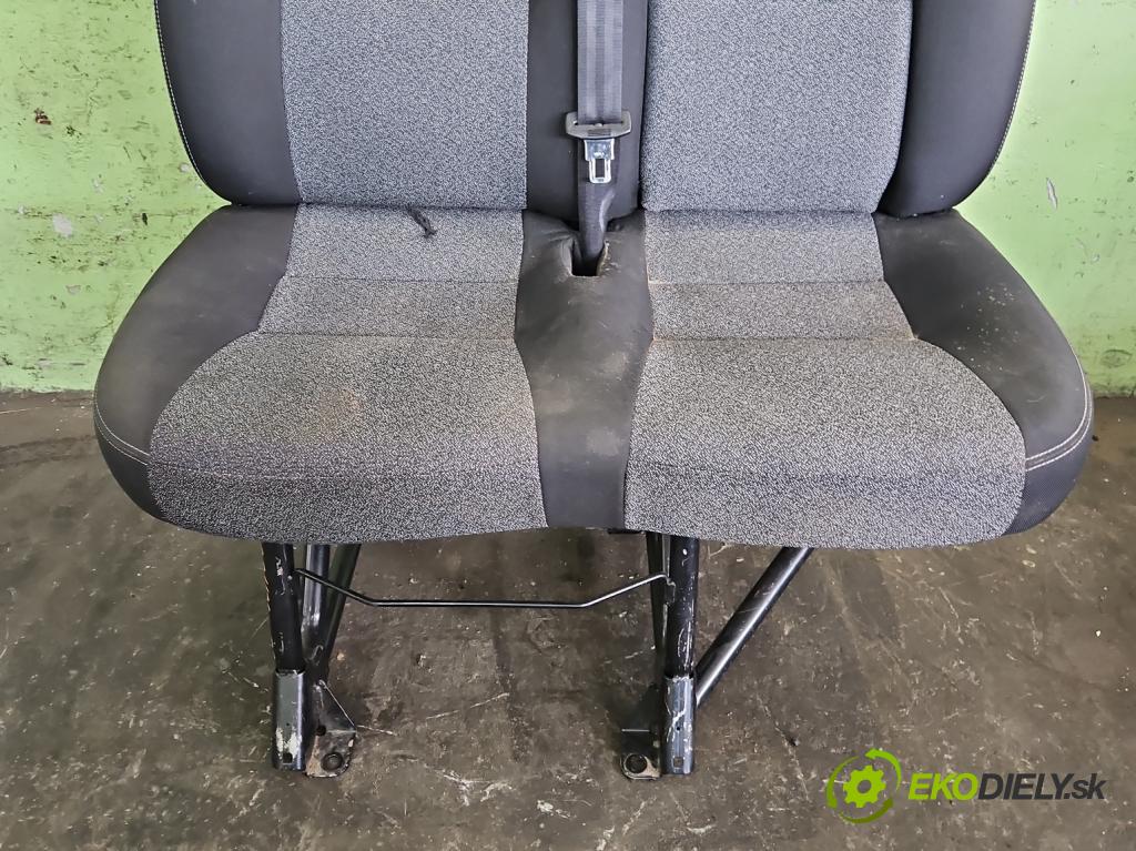 Fiat Ducato IV 2014- 2.3 jtd 150 hp manual 110 kW 2287 cm3 2- Sedadlo pravý  (Sedadlo)