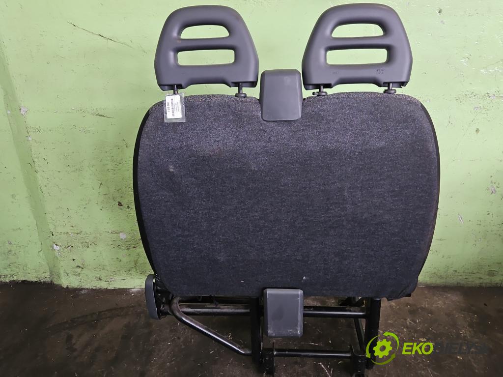 Fiat Ducato IV 2014- 2.3 jtd 150 hp manual 110 kW 2287 cm3 2- Sedadlo pravý  (Sedadlo)