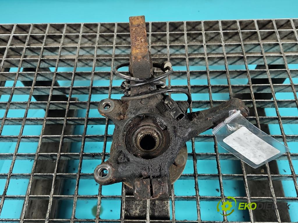 Nissan Micra K13 2010-2017 1.2 16v 80 hp manual 59 kW 1198 cm3 5- náboj levé  (Náboj kola)