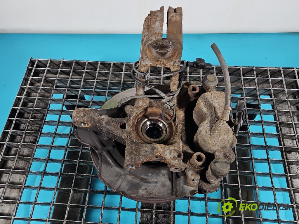 Fiat Ducato IV 2014- 2.3 jtd 150 HP manual 110 kW 2287 cm3 2- náboj ľavé  (Náboj kolesa)