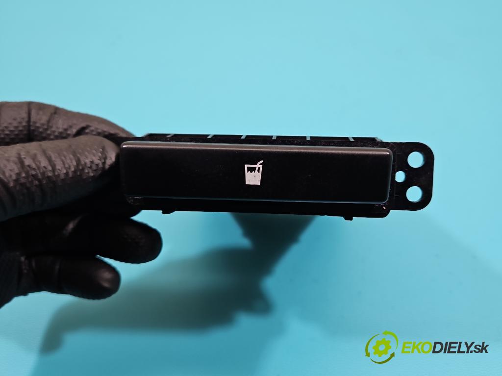 Toyota Avensis II T25 2003-2008 2.0 d4d 116 hp manual 85 kW 1995 cm3 5- Rukojeť: na napoje: MT3509 (Držák nápojů)