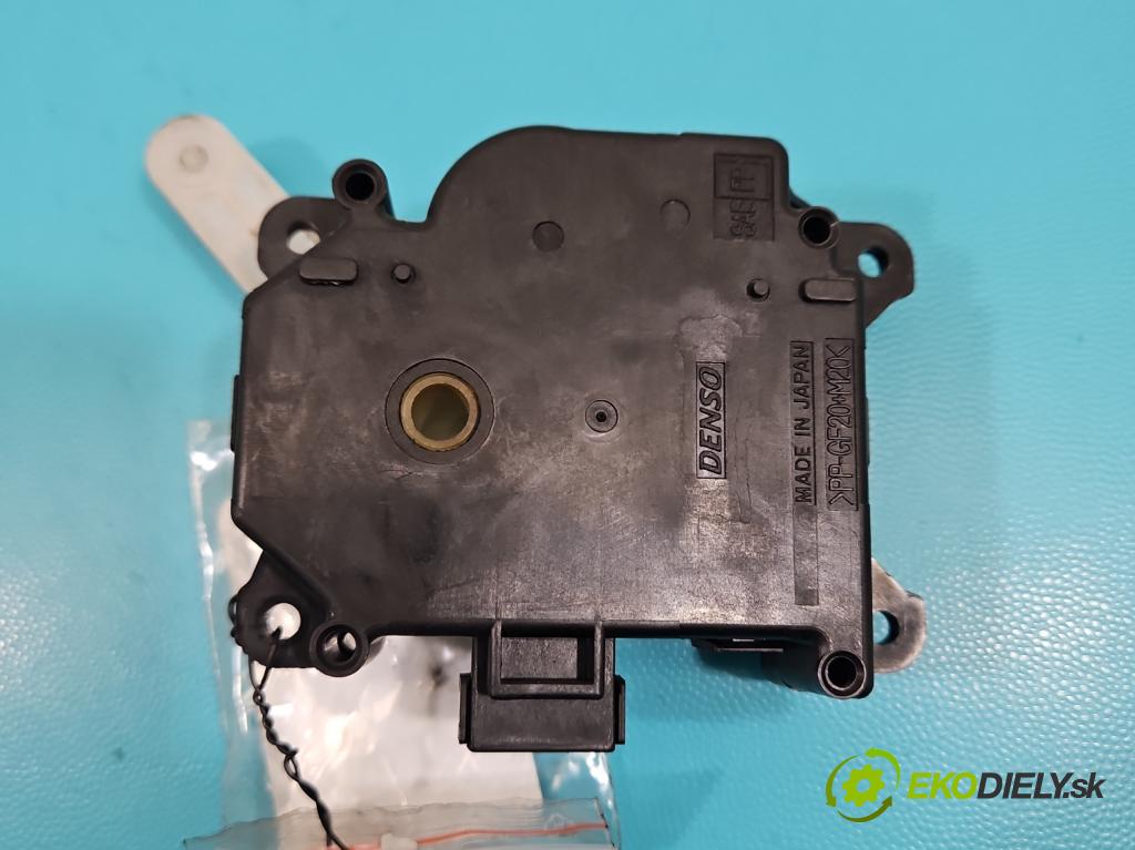 Toyota Avensis II T25 2003-2008 2.0 d4d 116 hp manual 85 kW 1995 cm3 5- motorek topení 063700-8680