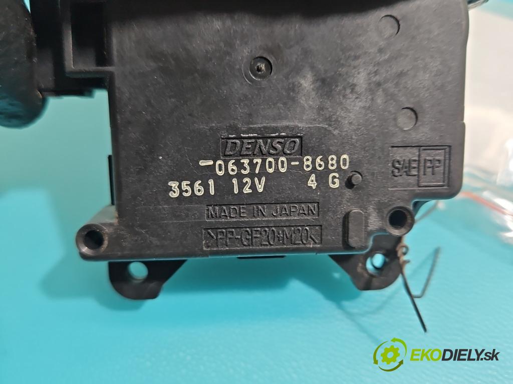 Toyota Avensis II T25 2003-2008 2.0 d4d 116 hp manual 85 kW 1995 cm3 5- motorek topení 063700-8680