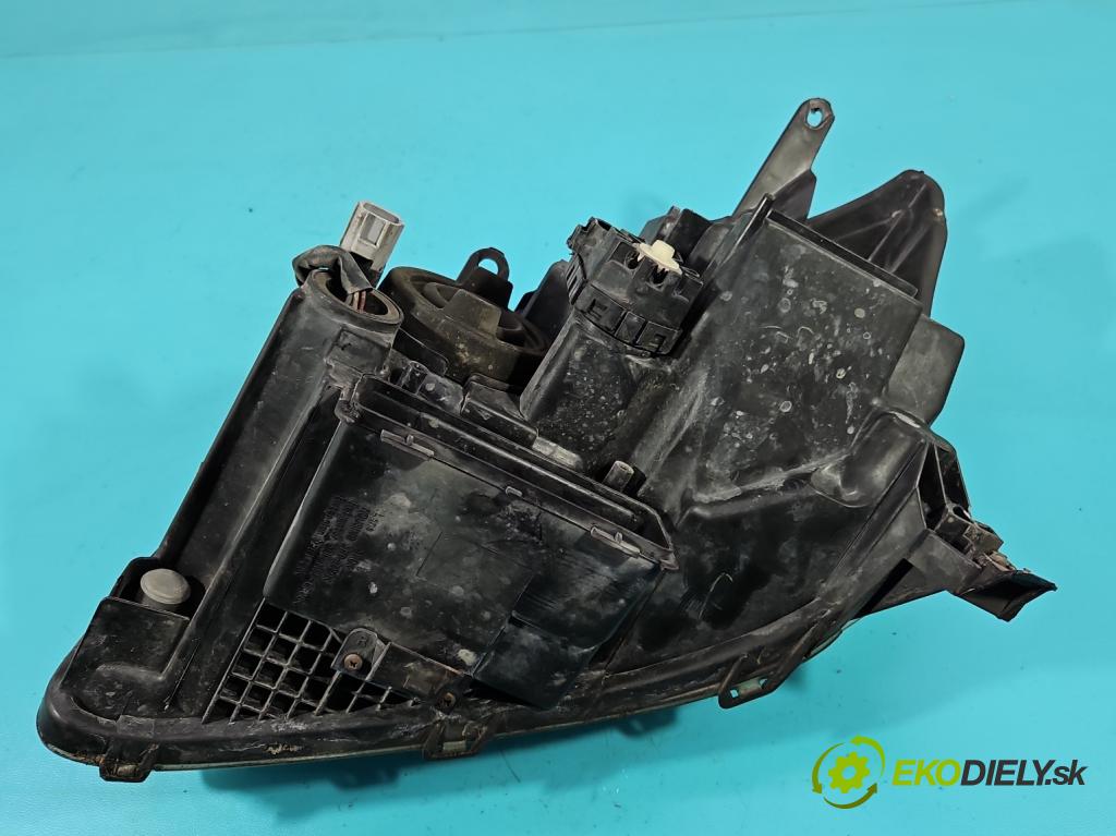 Toyota Avensis II T25 2003-2008 2.0 d4d 116 HP manual 85 kW 1995 cm3 5- Reflektor: pravý  (Svetlo predné pravé)