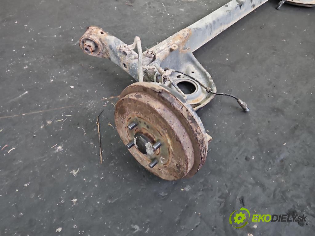 Nissan Micra K13 2010-2017 1.2 16v 80 hp manual 59 kW 1198 cm3 5- zadní výztuha  (Zadní výztuha)