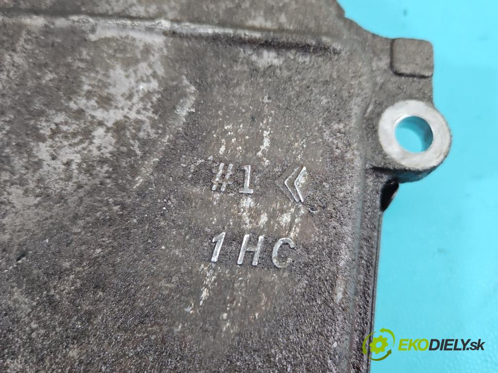 Nissan Micra K13 2010-2017 1.2 16v 80 hp manual 59 kW 1198 cm3 5- obal vačkový  (Kryt motoru )