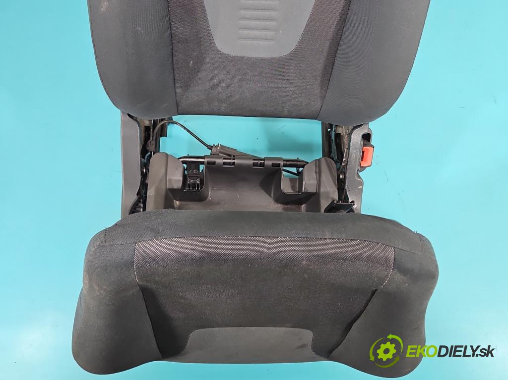 Ford Ka Mk2 2008-2016 1.2 8v 69KM manual 51 kW 1242 cm3 3- Sedadlo pravý  (Sedadlo)