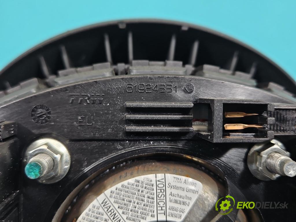 Ford Ka Mk2 2008-2016 1.2 8v 69KM manual 51 kW 1242 cm3 3- Polštář: vzduch: Řidič: 735498411 (Airbag)