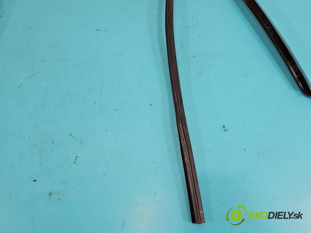 Bmw iX3 G08 0.0 elektrický: 286 HP automatic 210 kW  5- Těsnění: dvere zadné ľavé 7410049 (Karoséria ostatné)