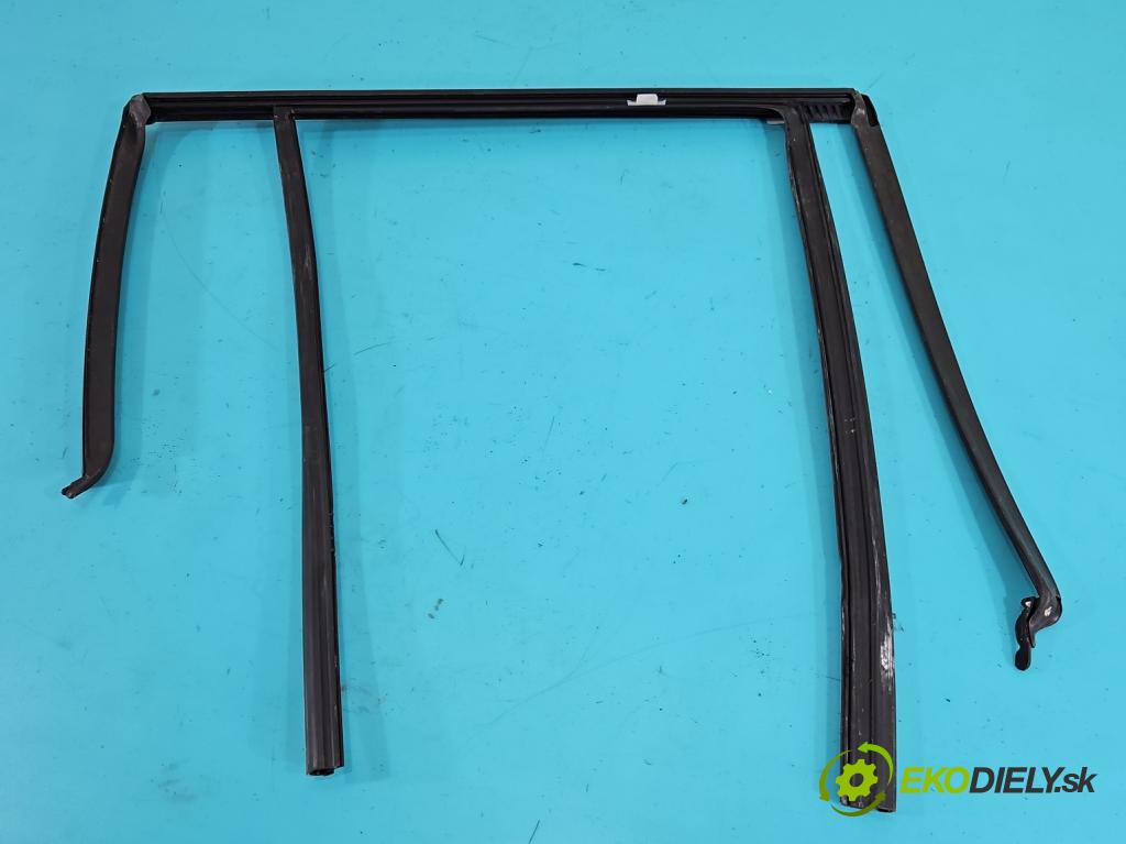 Bmw iX3 G08 0.0 elektrický: 286 HP automatic 210 kW  5- Těsnění: dvere zadné ľavé 7410049 (Karoséria ostatné)