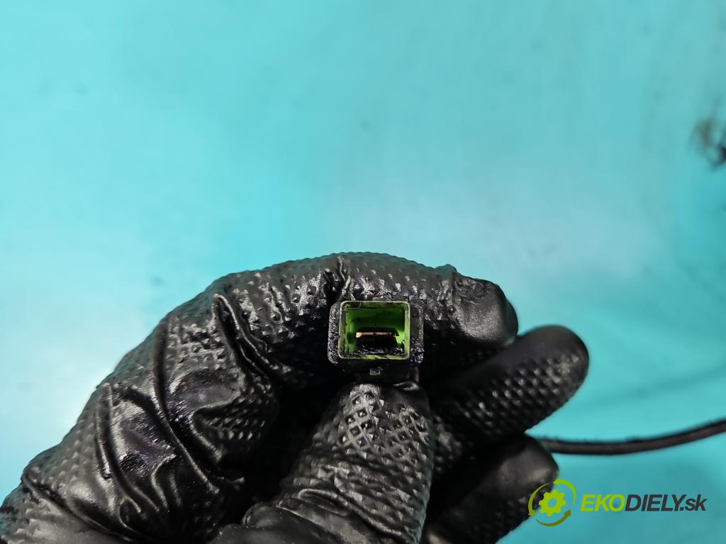 Vw Passat B5 1995-2005 1.9 TDI 131 HP manual 96 kW 1896 cm3 5- Kompresor: klimatizácie 447220-8184 (Kompresor klimatizácie)