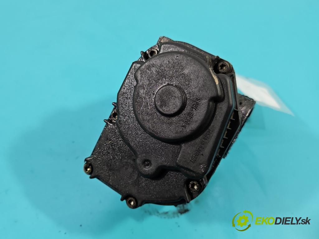 Vw Polo III 6N 1994-2001 1.6 75 HP manual 55 kW 1598 cm3 5- klapka 030133064F (Škrtiaca klapka)