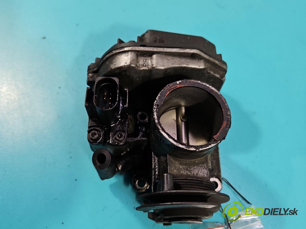 Vw Polo III 6N 1994-2001 1.6 75 HP manual 55 kW 1598 cm3 5- klapka 030133064F (Škrtiaca klapka)