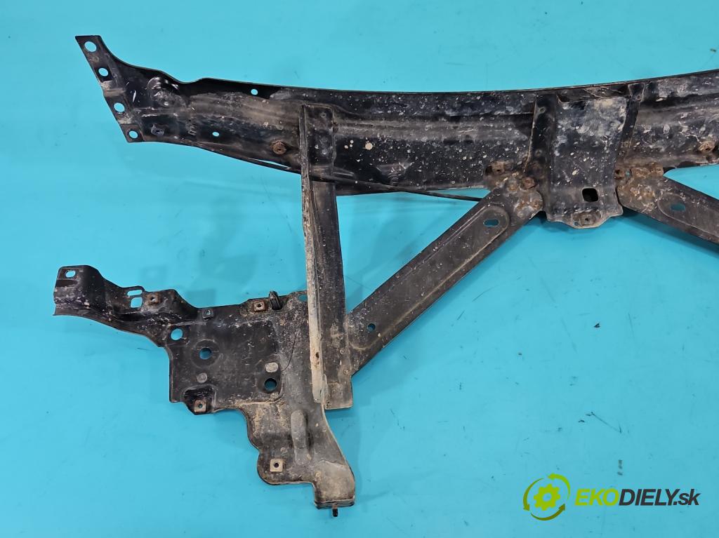 Seat Cordoba I 1993-2002 1.4b: 60 hp manual 44 kW 1390 cm3 4- stěna přední  (Přední výztuha)