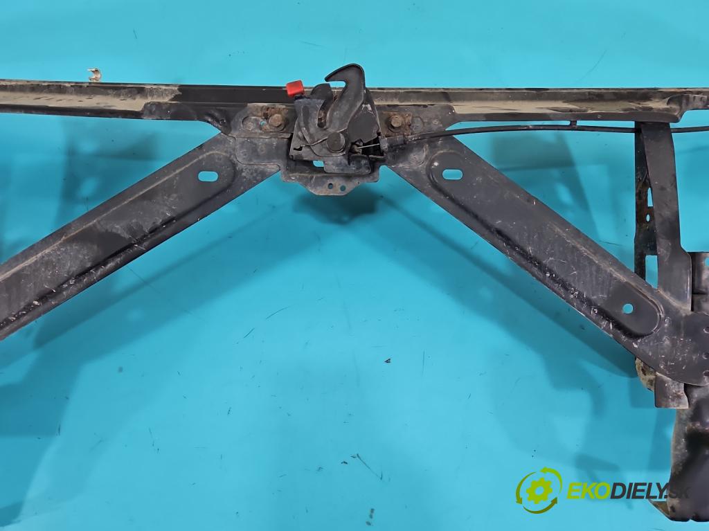 Seat Cordoba I 1993-2002 1.4b: 60 hp manual 44 kW 1390 cm3 4- stěna přední  (Přední výztuha)