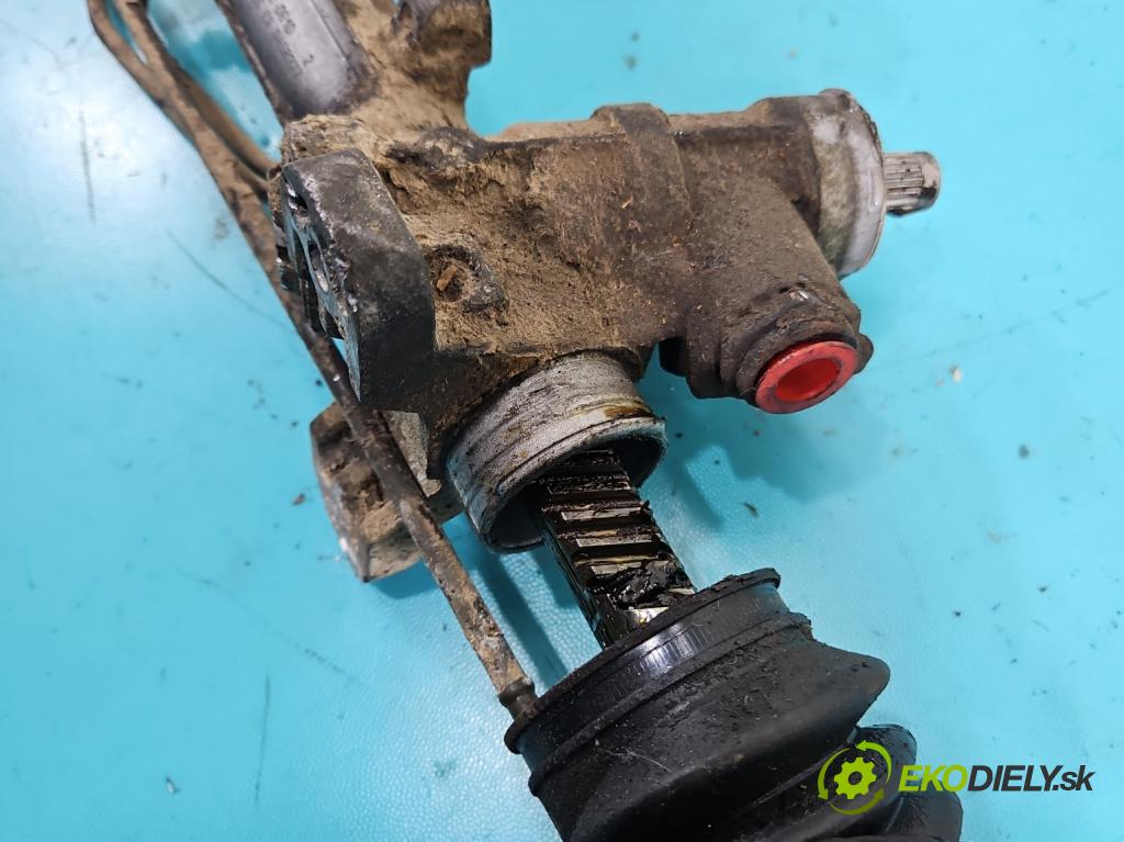 Seat Cordoba I 1993-2002 1.4b: 60 HP manual 44 kW 1390 cm3 4- Ozubené kolo: volant