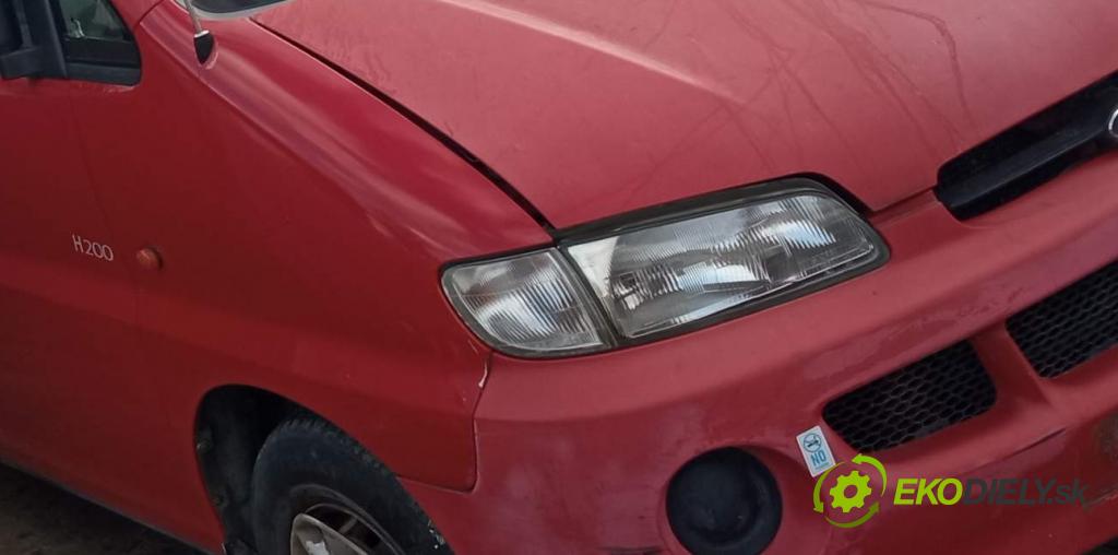 Hyundai H1 2.5 td 80 HP manual 59 kW 2476 cm3 5- Reflektor: pravý  (Svetlo predné pravé)