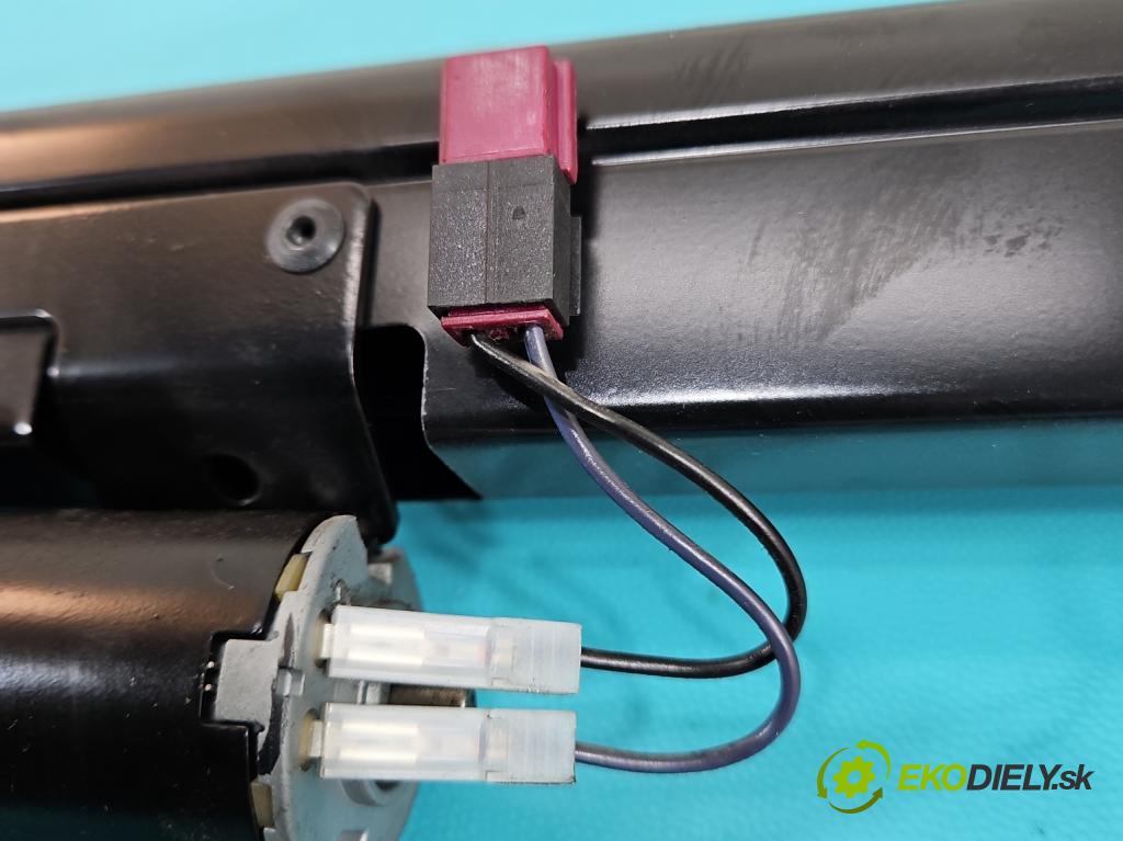 Bmw 7 F01 2008-2015 3.0d 245KM automatic 180 kW 2993 cm3 4- roleta  (Roleta kufra)