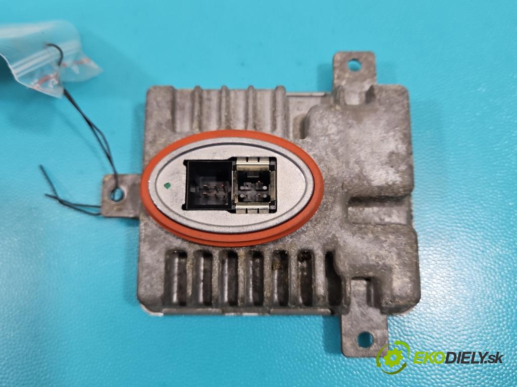 Bmw 7 F01 2008-2015 3.0d 245KM automatic 180 kW 2993 cm3 4- střídač: xenon 7237647 (Riadiaca jednotka xenónu)