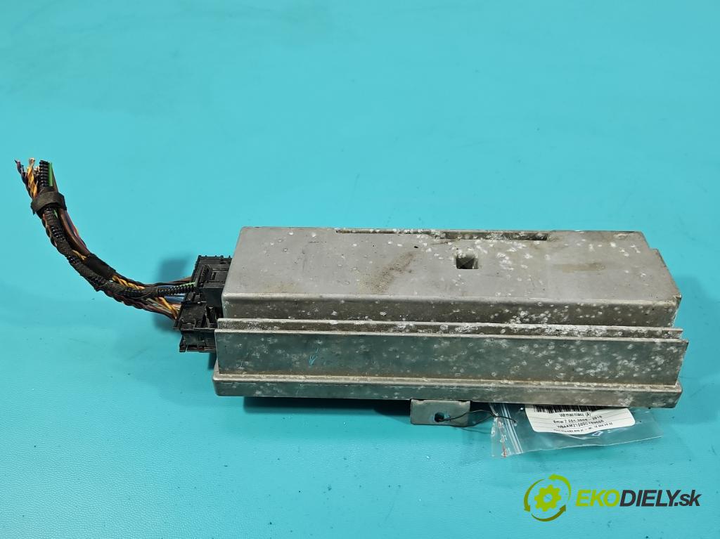 Bmw 7 F01 2008-2015 3.0d 245KM automatic 180 kW 2993 cm3 4- Zesilovač: 9205185 (Zosilňovač)