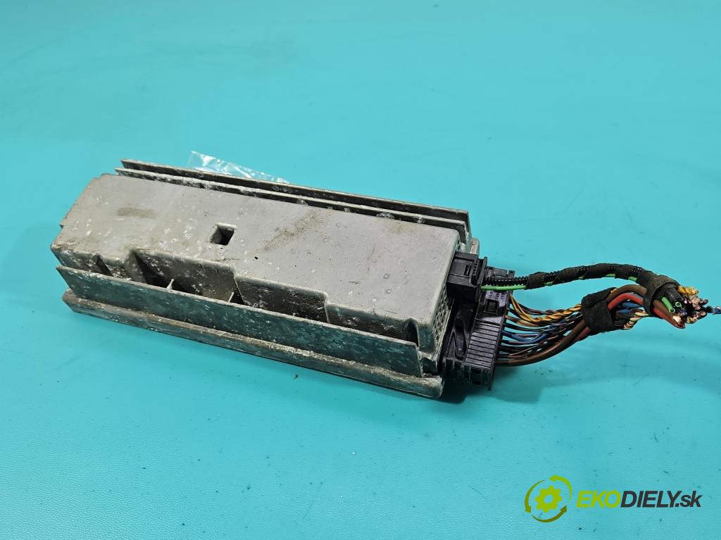 Bmw 7 F01 2008-2015 3.0d 245KM automatic 180 kW 2993 cm3 4- Zesilovač: 9205185 (Zosilňovač)