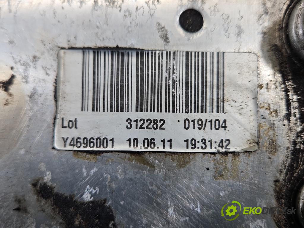 Audi A6 C7 2011-2018 3.0 tfsi: quattro 310HP automatic 228 kW 2995 cm3 4- chladič oleja: 4H0317021H