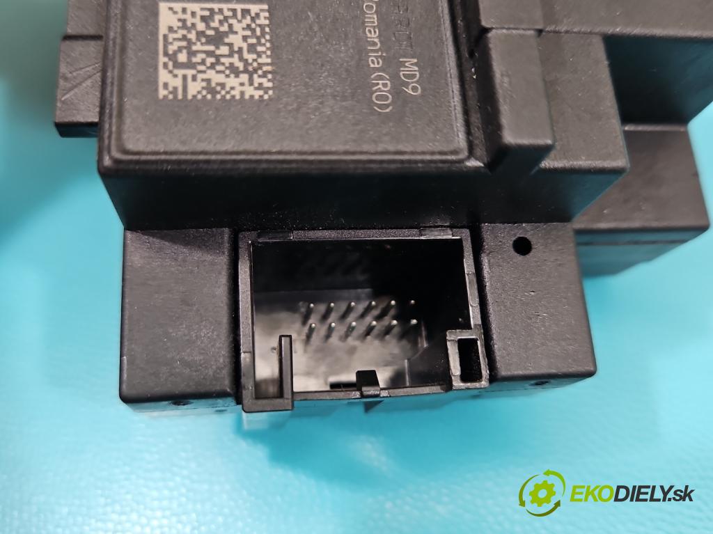 Audi Q5 2008-2016 3.0 tfsi: 272 HP automatic 200 kW 2995 cm3 5- Spínačka 8K0909131D (Spínacia skrinka)