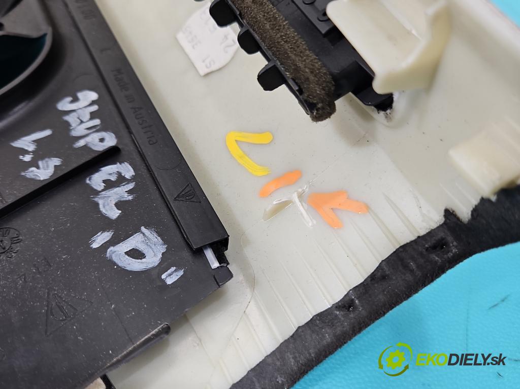 Porsche Panamera I 970 2009-2016 970555193- poškozené: spojovací materiál: