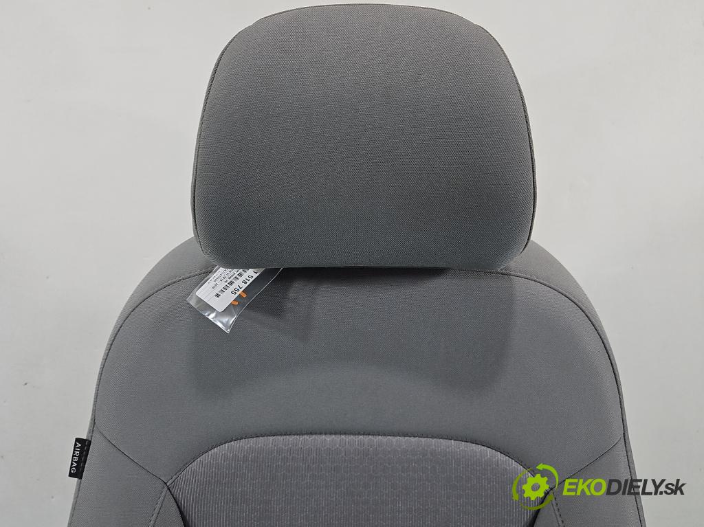 Hyundai Elantra VI 2015-2020 1.6 16v 128 hp manual 93.8 kW 1591 cm3 4- Sedadlo pravý  (Sedadlo)