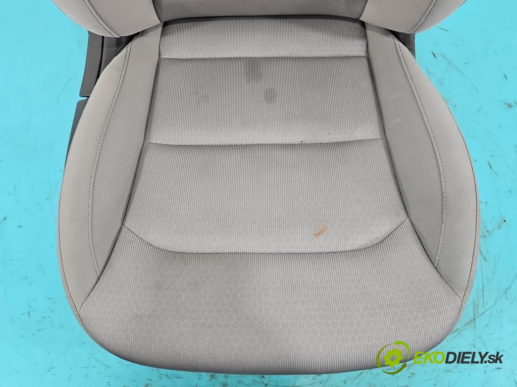Hyundai Elantra VI 2015-2020 1.6 16v 128 hp manual 93.8 kW 1591 cm3 4- Sedadlo pravý  (Sedadlo)
