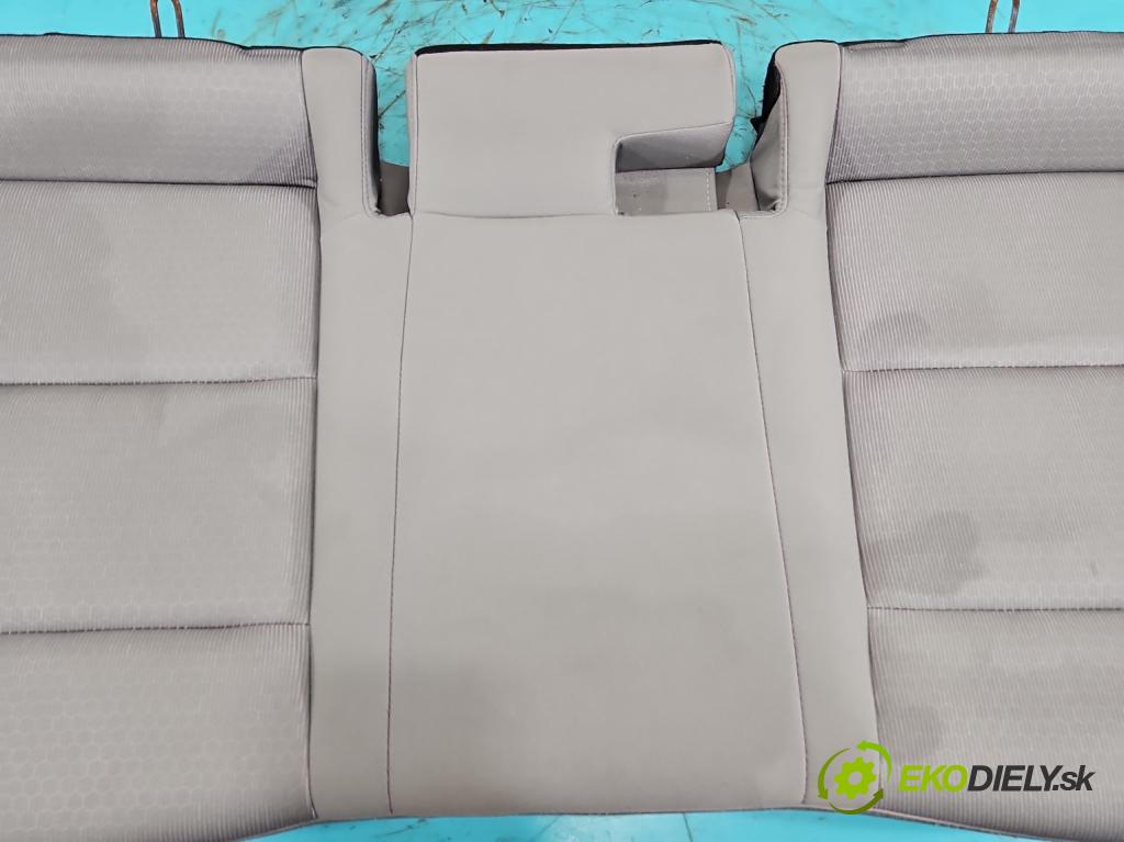 Hyundai Elantra VI 2015-2020 1.6 16v 128 HP manual 93.8 kW 1591 cm3 4- Pohovka: zadné  (Sedadlo)