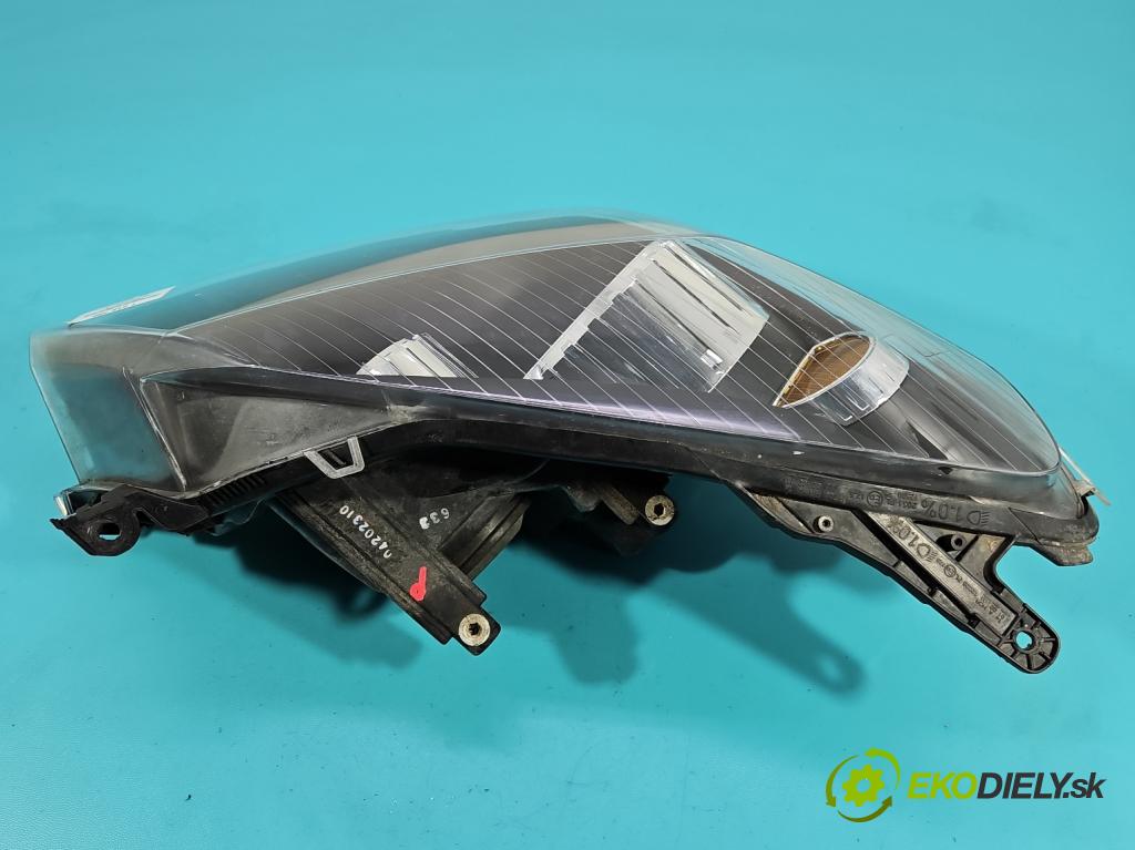 Opel Astra III 2004-2014 1.7 CDTI 80 HP manual 59 kW 1686 cm3 5- Reflektor: pravý  (Svetlo predné pravé)