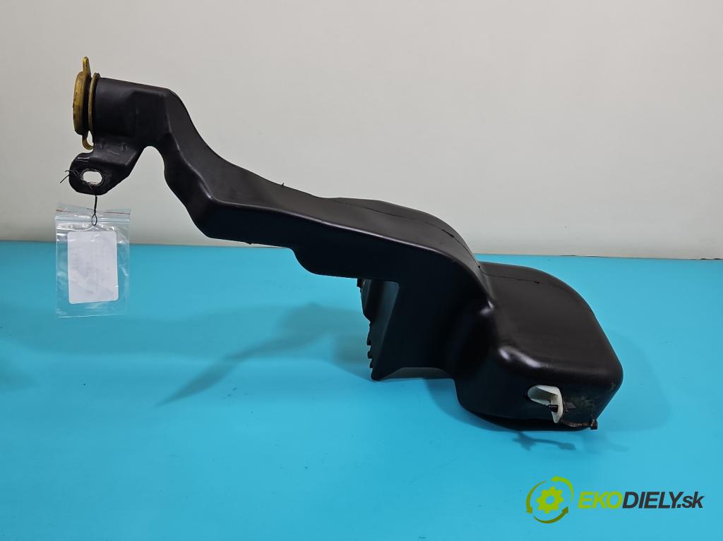Opel Astra III 2004-2014 1.7 CDTI 80 HP manual 59 kW 1686 cm3 5- nádržka tekutina: ostrekovačov
