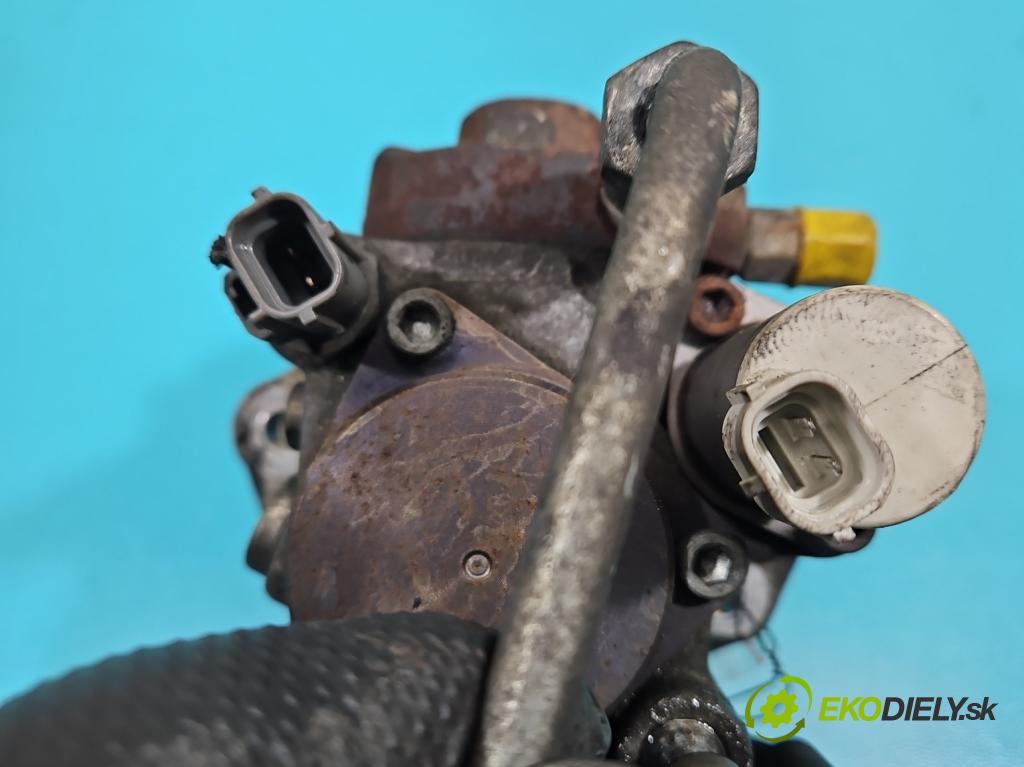 Toyota Avensis II T25 2003-2008 2.0 d4d 116 hp manual 85 kW 1995 cm3 5- čerpadlo vstřikovací 22100-0G010 (Vstřikovací čerpadlo)