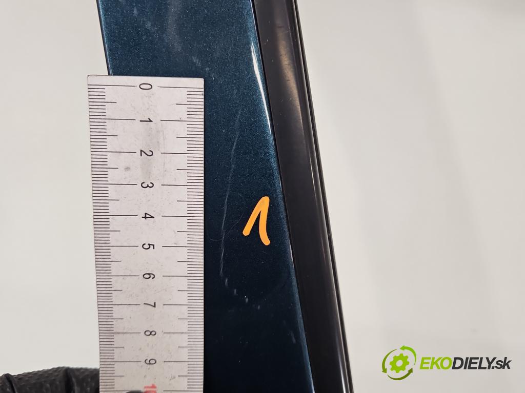 Vw Bora 1.9 tdi 90 HP manual 66 kW 1896 cm3 4- dvere predné pravé  (Kľučka dverí ostatné)