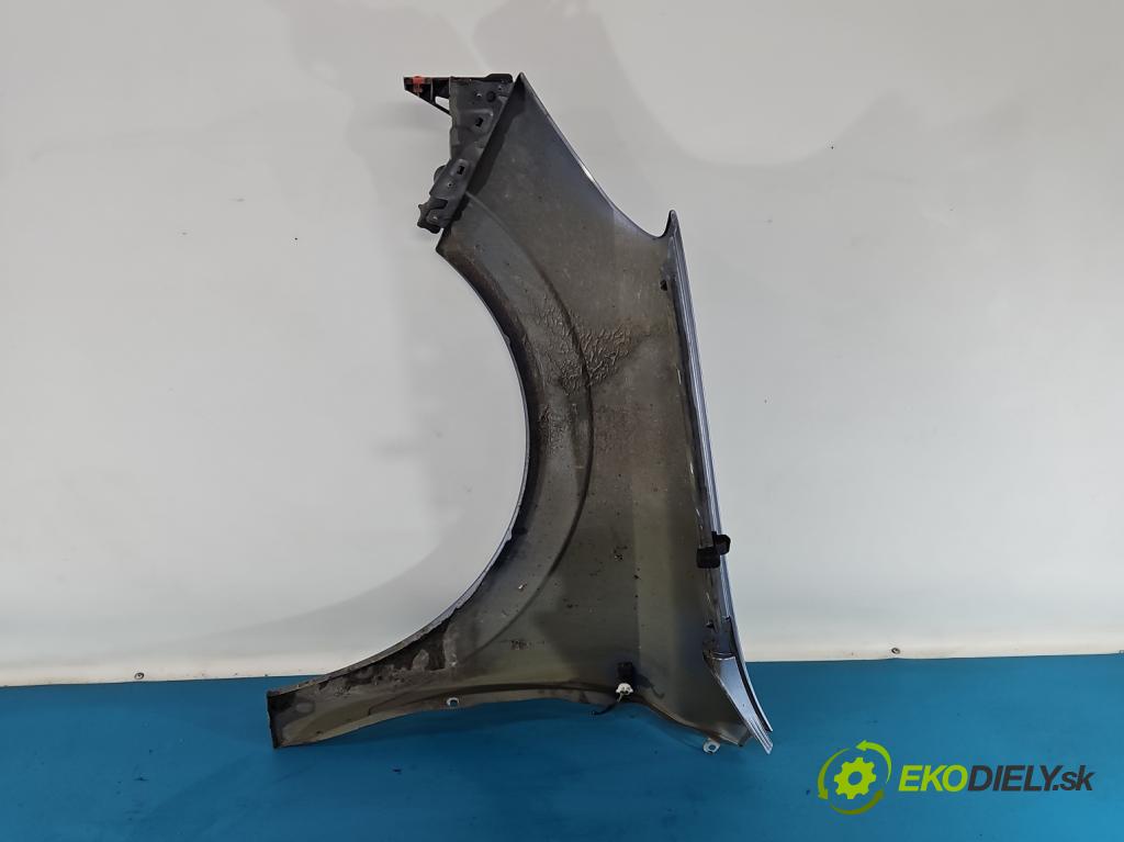 Opel Astra III 2004-2014 1.7 CDTI 80 HP manual 59 kW 1686 cm3 5- blatník predné pravý  (Kľučka dverí ostatné)