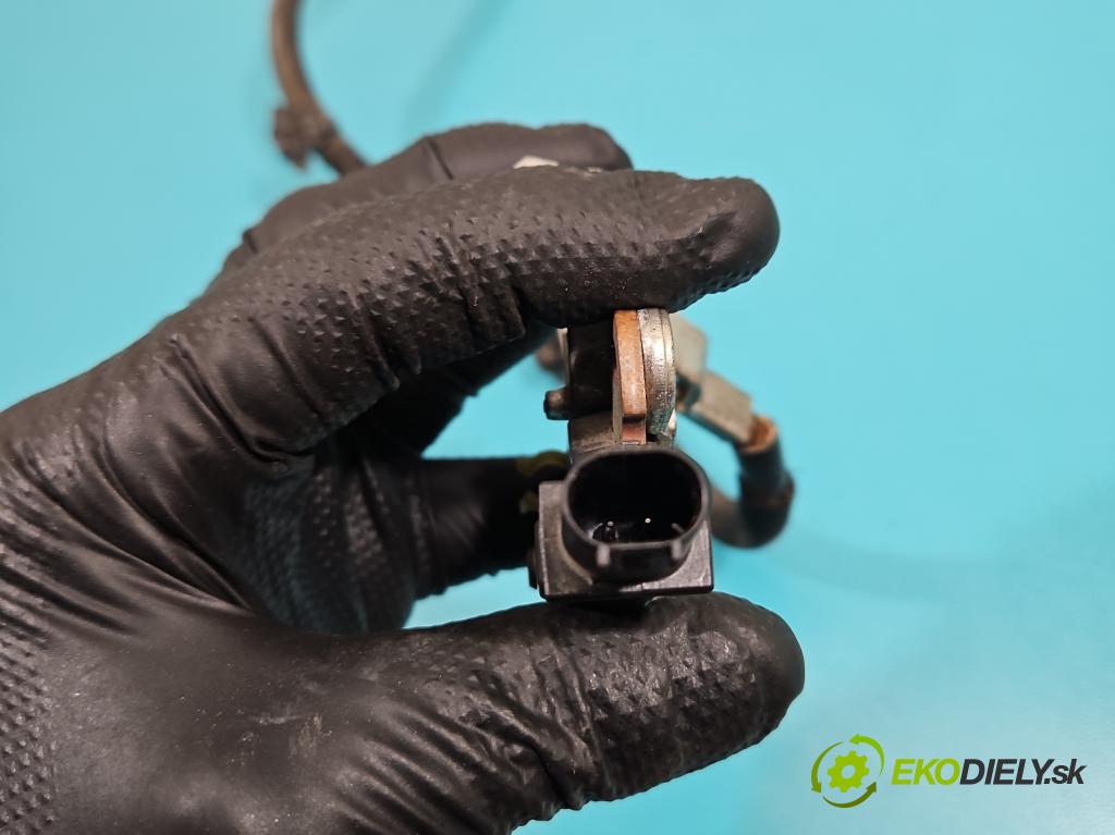 Citroen C4 Grand Picasso II 2013-2022 2.0 HDI 163 HP automatic 120 kW 1997 cm3 5- kontakt mínus: 9814653780