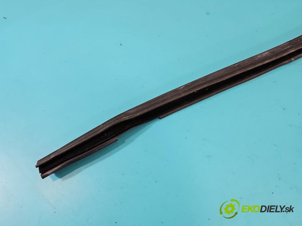 Bmw iX3 G08 0.0 elektrický: 286 hp automatic 210 kW  5- Těsnění: dveře přední levé 739342