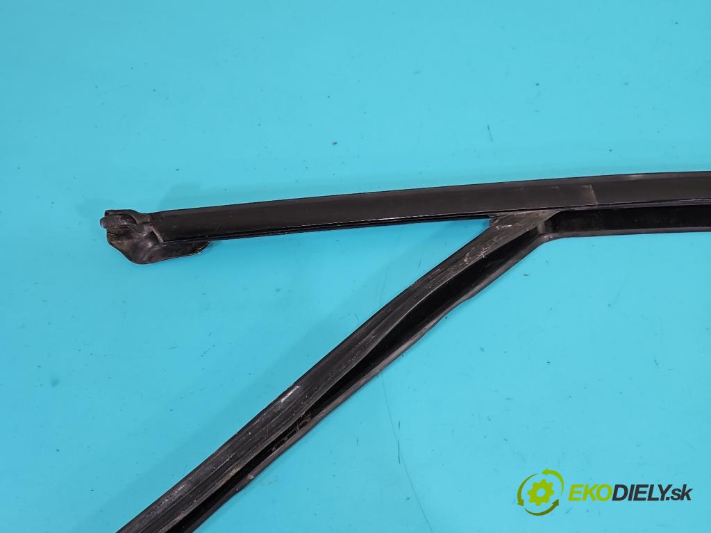 Bmw iX3 G08 0.0 elektrický: 286 hp automatic 210 kW  5- Těsnění: dveře přední levé 739342