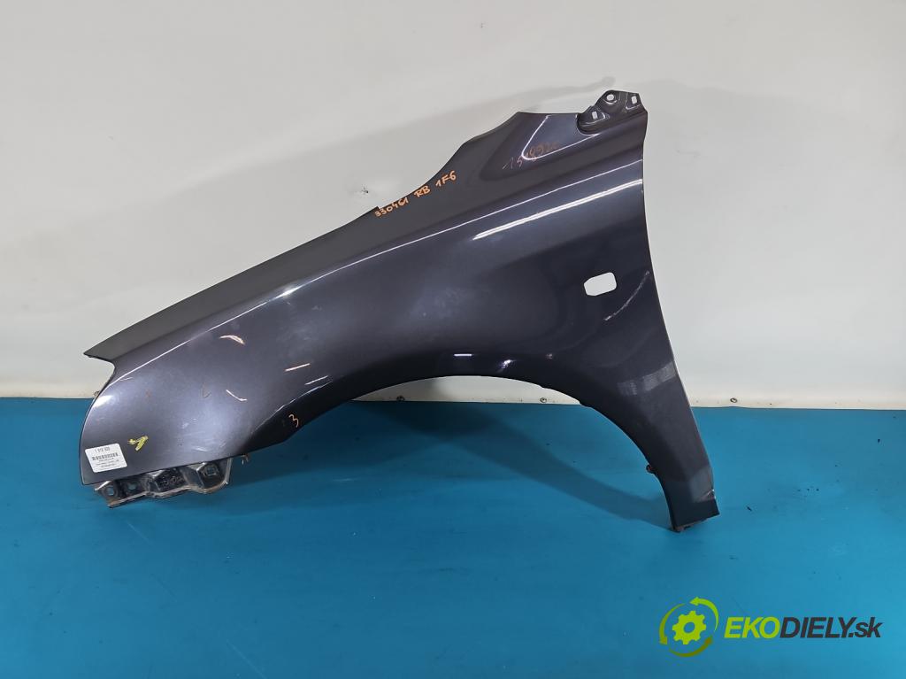 Toyota Avensis II T25 2003-2008 2.0 d4d 116 HP manual 85 kW 1995 cm3 5- blatník predné ľavý  (Blatník predný ľavý)