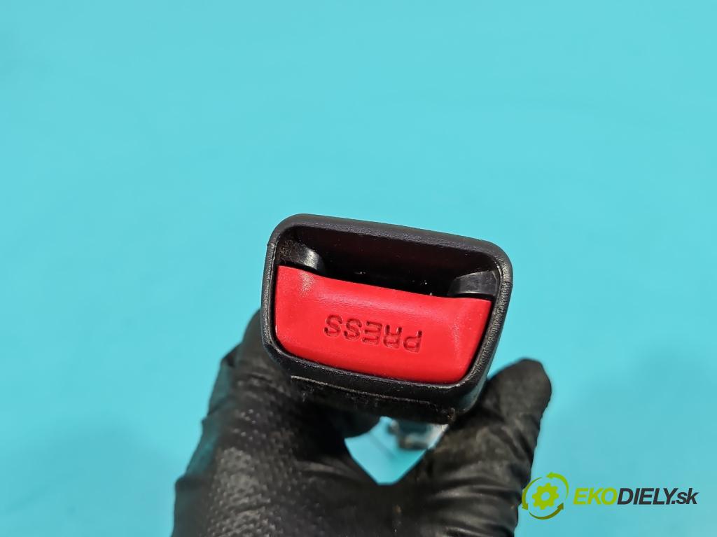 Hyundai Elantra VI 2015-2020 1.6 16v 128 HP manual 93.8 kW 1591 cm3 4- pas bezpečnosť: predné pravý 88830F2100