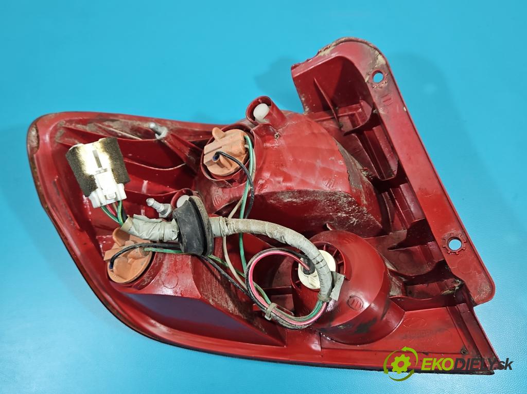 Hyundai Getz 1.3 12v 82 hp manual 60 kW 1341 cm3 3- světlo zadní pravé 92402-1CXXX (Klika dveří ostatní)
