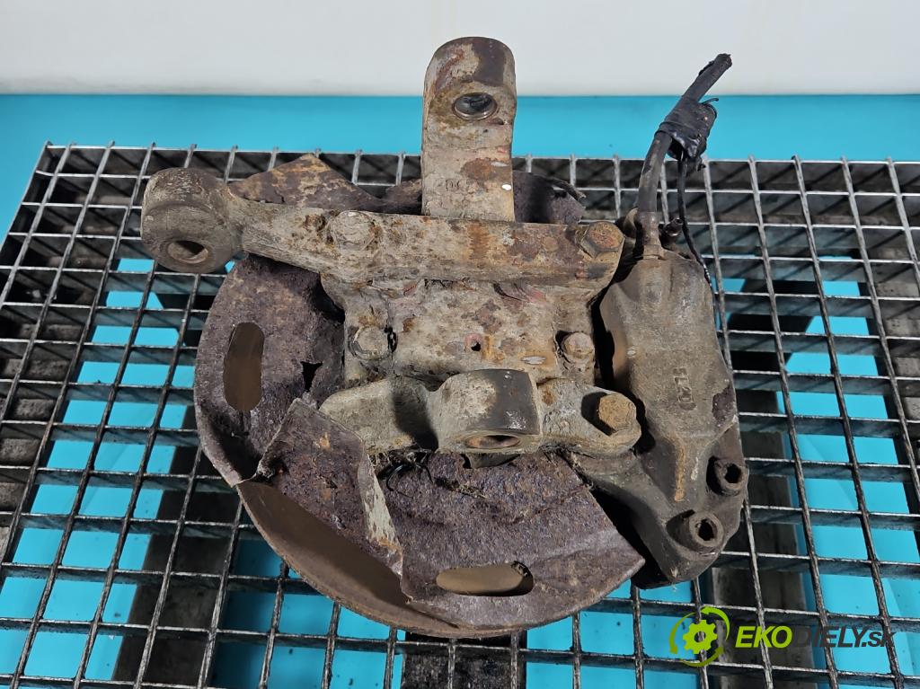 Iveco Daily II 1989-1999 2.5 td 101 hp manual 74 kW 2449 cm3 5- náboj pravé  (Náboj kola)