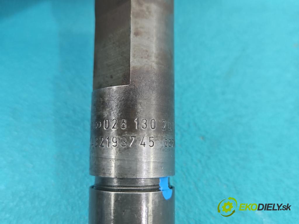 Skoda Octavia I 1996-2010 1.9 tdi 110 HP manual 81 kW 1896 cm3 5- vstrek 028130201S (Vstrekovač paliva)