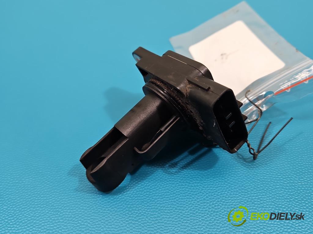 Toyota Yaris I 1999-2005 1.0 VVTI 68 HP manual 50 kW 998 cm3 5- průtokoměr: 22204-0J010 (Váha vzduchu)