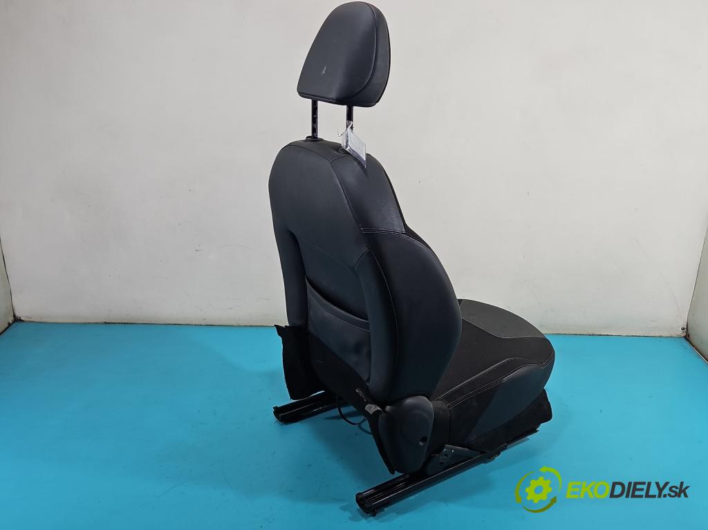 Citroen C3 II 2009-2016 1.6 hdi 92 HP manual 68 kW 1560 cm3 5- Sedačka ľavý  (Sedadlo)