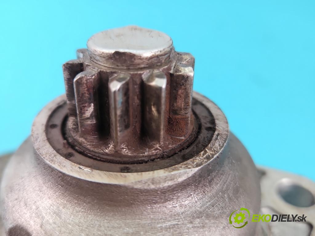 Vw Bora 1.9 tdi 90 hp manual 66 kW 1896 cm3 4- startér: 001125012 (Startér)