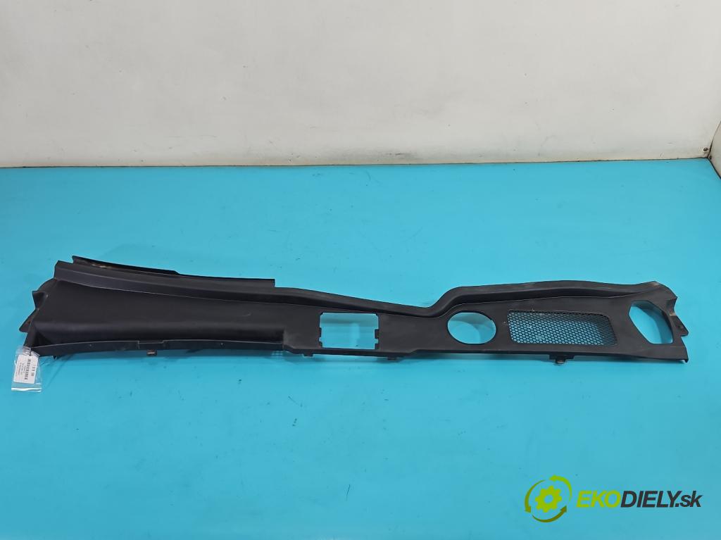 Audi Q5 2008-2016 3.0 tfsi: 272 HP automatic 200 kW 2995 cm3 5- torpédo 8R1819447C (Torpédo (plast pod čelným sklom))